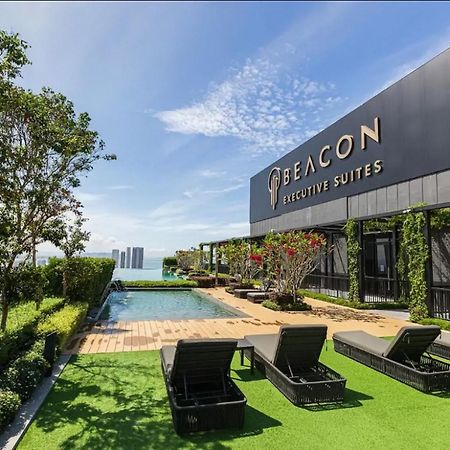 Skypool With Seaview 8Pax Beacon Executive Suites - Georgetown City Centre - 3Km To Komtar エクステリア 写真