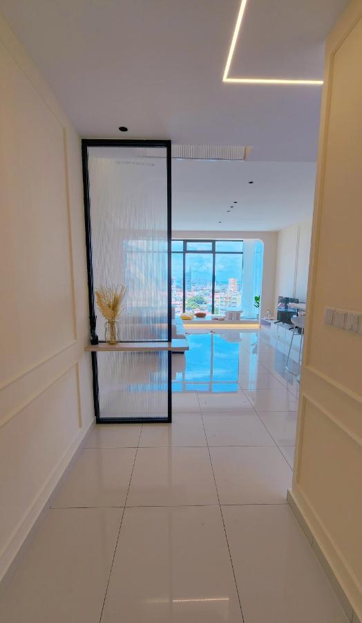 Skypool With Seaview 8Pax Beacon Executive Suites - Georgetown City Centre - 3Km To Komtar エクステリア 写真