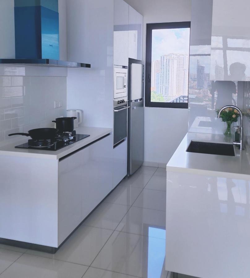 Skypool With Seaview 8Pax Beacon Executive Suites - Georgetown City Centre - 3Km To Komtar エクステリア 写真