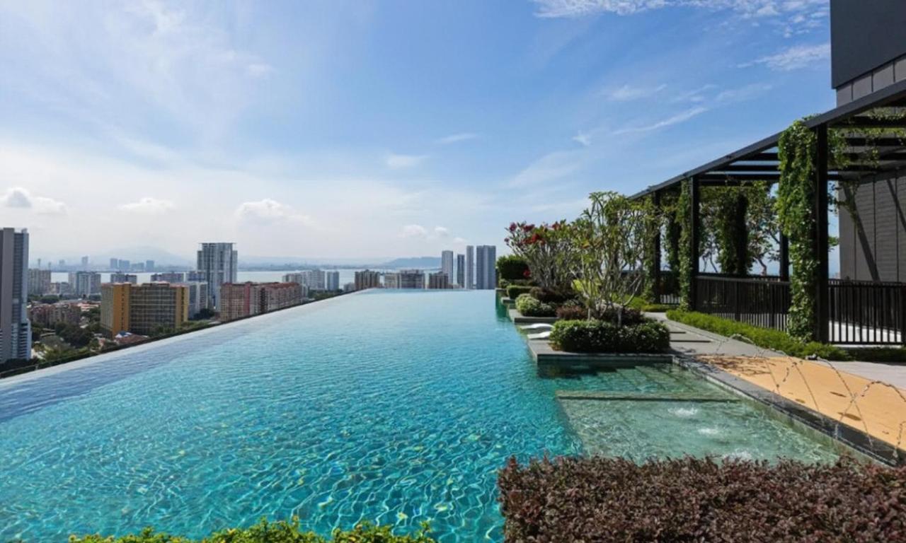 Skypool With Seaview 8Pax Beacon Executive Suites - Georgetown City Centre - 3Km To Komtar エクステリア 写真