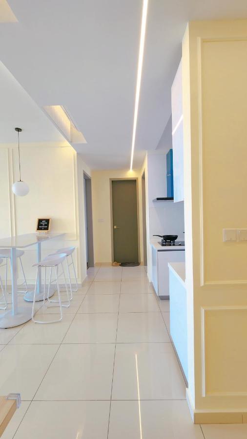 Skypool With Seaview 8Pax Beacon Executive Suites - Georgetown City Centre - 3Km To Komtar エクステリア 写真