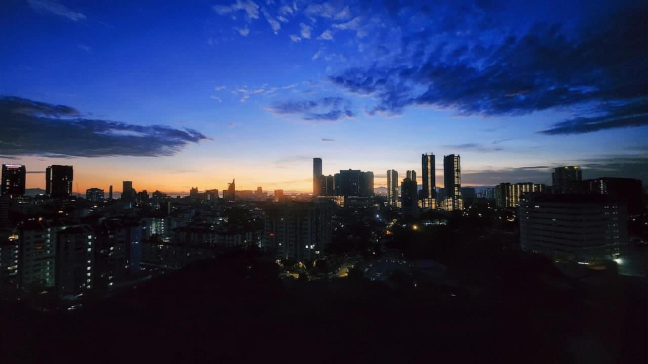 Skypool With Seaview 8Pax Beacon Executive Suites - Georgetown City Centre - 3Km To Komtar エクステリア 写真