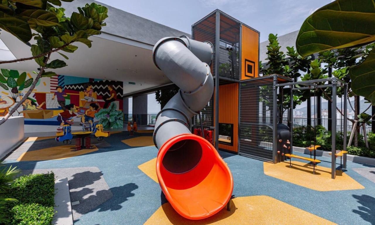 Skypool With Seaview 8Pax Beacon Executive Suites - Georgetown City Centre - 3Km To Komtar エクステリア 写真