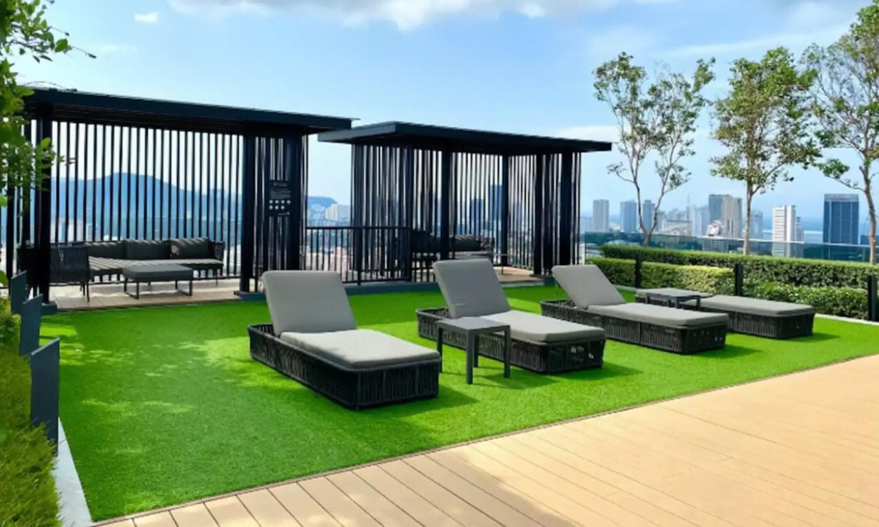 Skypool With Seaview 8Pax Beacon Executive Suites - Georgetown City Centre - 3Km To Komtar エクステリア 写真