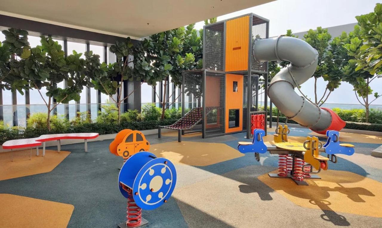 Skypool With Seaview 8Pax Beacon Executive Suites - Georgetown City Centre - 3Km To Komtar エクステリア 写真