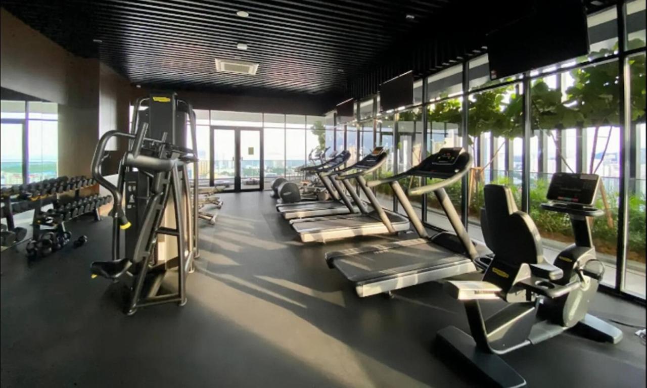 Skypool With Seaview 8Pax Beacon Executive Suites - Georgetown City Centre - 3Km To Komtar エクステリア 写真
